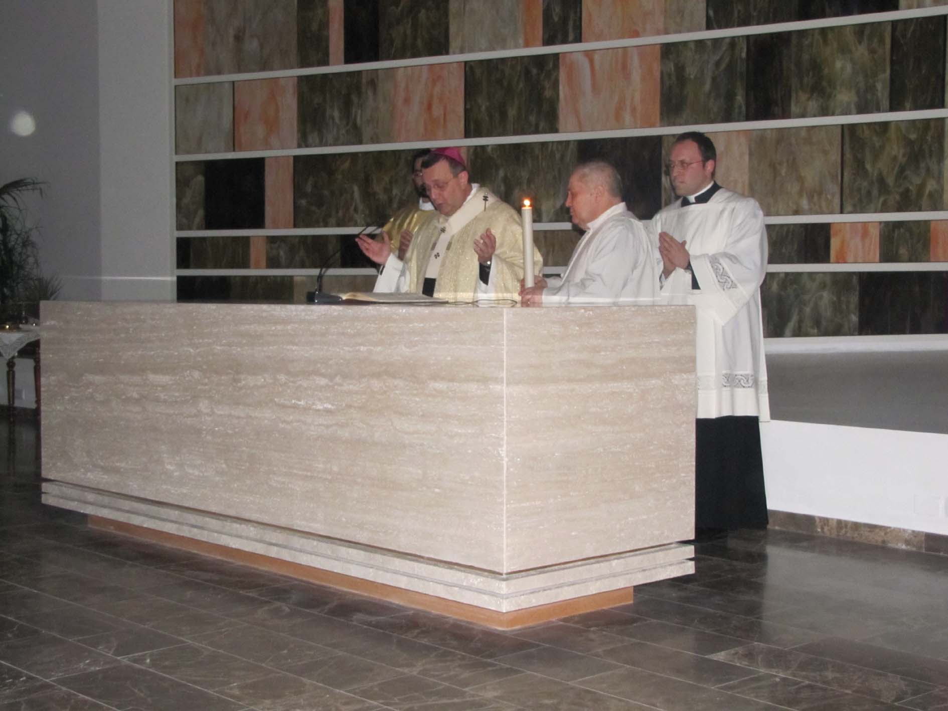 consacrazione odierna della Chiesa di San Giovanni Battista e San Benedetto Abate2