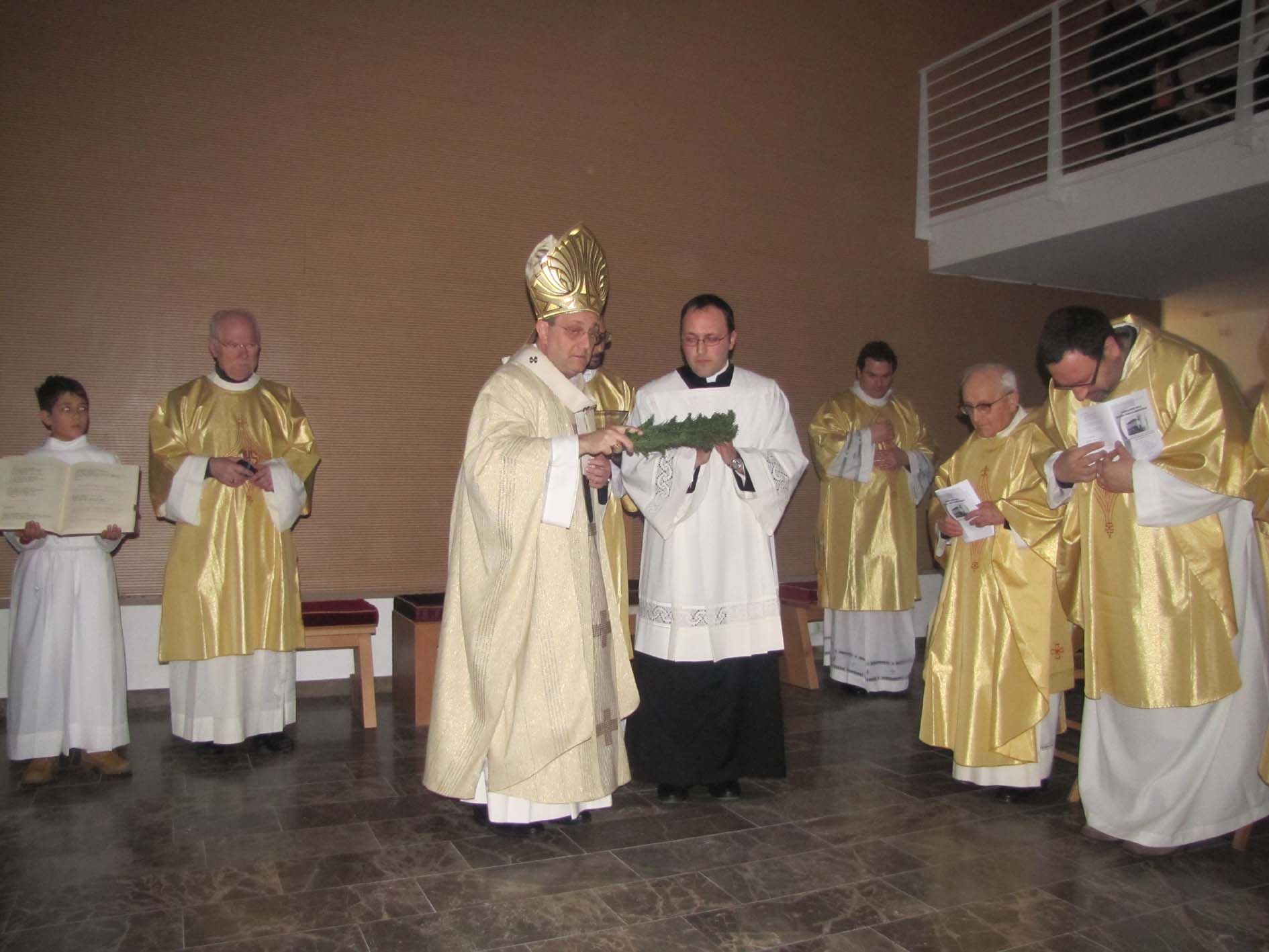 consacrazione odierna della Chiesa di San Giovanni Battista e San Benedetto Abate4