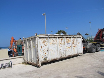 pulizia spiaggia libera tra Nettuno e Jambo03