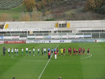 squadre a centrocampo