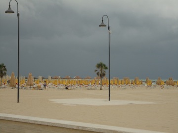 maltempo preannunciato palme ed obrelloni chiusi01