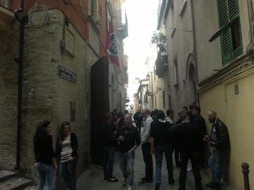 15172_369496106487599_248368122_n