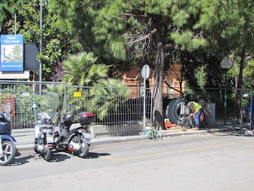 chiusura odierna al traffico riviera nord e lavori per isole salvapedoni e segnaletica03