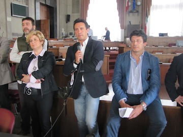 vicesindaco Fiorilli con residenti via Di Sotto01