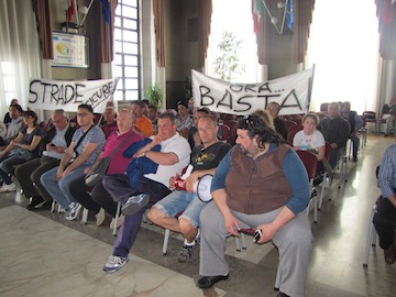 vicesindaco Fiorilli con residenti via Di Sotto03