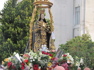 Madonna dei sette Dolori e fiori