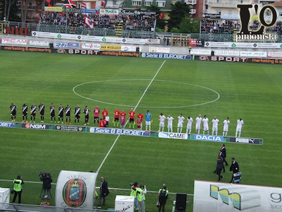 Lanciano-Spezia-squadre-a-centrocampo