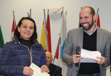 Catia Di Campli viene premiata da Cristiano D'Ortenzio