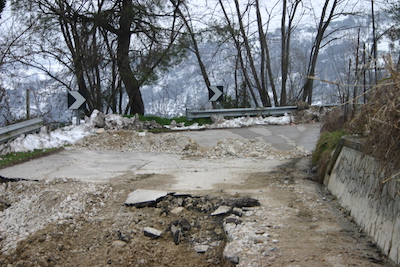 teramano strada dissestata