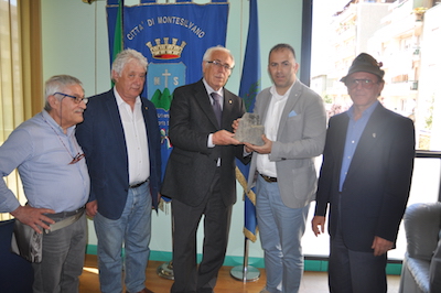 anmig_consegna pietra