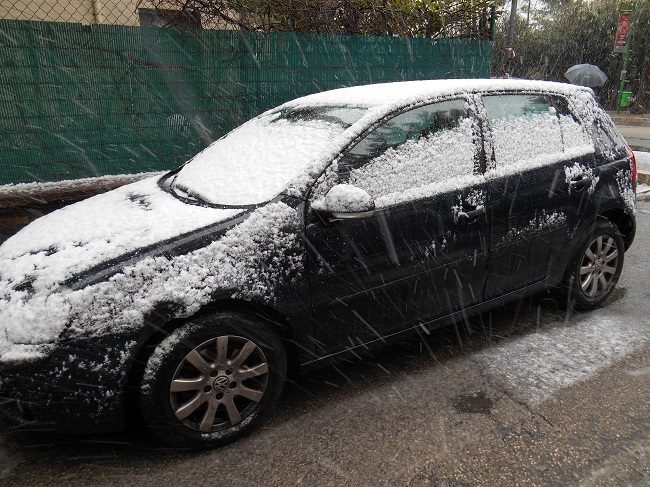 macchina-innevata-2-copyright-lopinionista