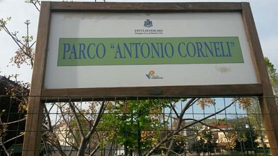Foto vecchio cartello 'Antonio Corneli'