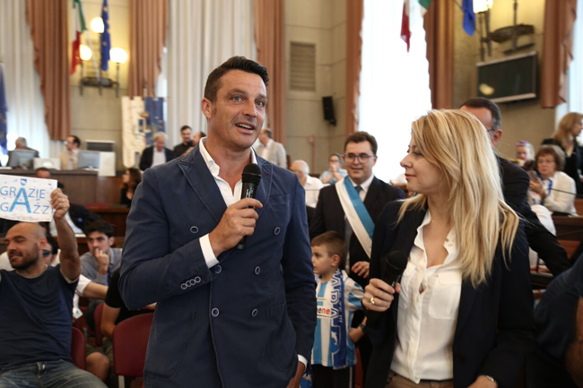 Massimo Oddo premiato dall'amministrazione comunale di Pescara