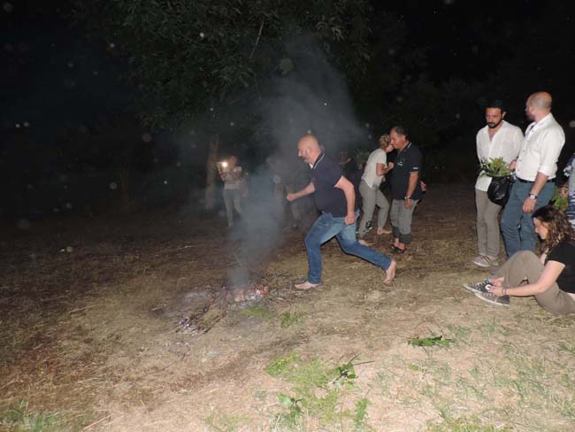 foto-cerimonia-salto-nel-fuoco1