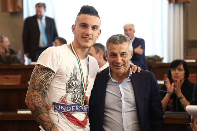 py4sfnxtfkcnwuzqxz6bz7cyhu9cumsf-hqsro1ibtk