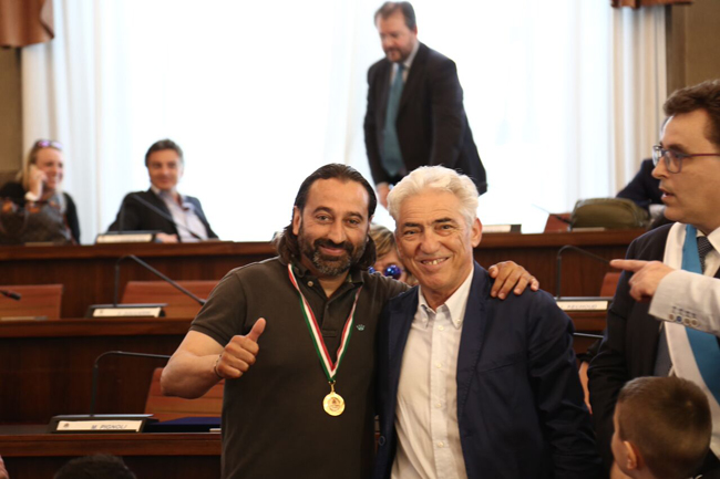 sw99w5dvfkp9t-_at25pfar5xpves645b-1jcaxj4wu