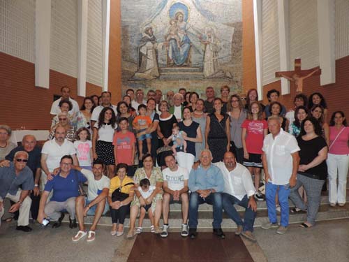 Foto di gruppo con Don Palmerino