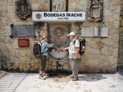 dina-e-luigi-alla-fontana-di-estella