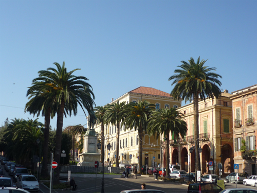 foto-piazza-della-liberta-giulianova-alta