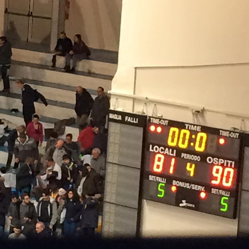 Basket, Roseto-Virtus Bologna 81-90