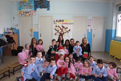 Foto di gruppo Lilt Babbo Natale Salute