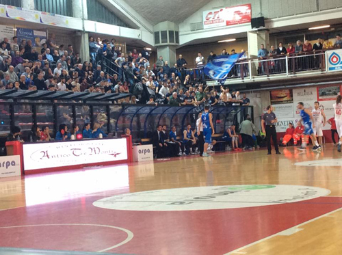Basket, Imola-Roseto 71-83