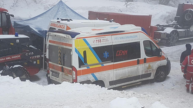 Foto campo base Misericordia6