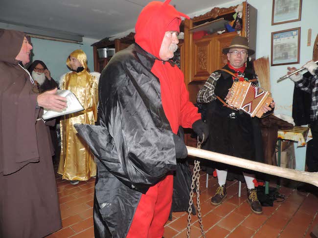 Foto rappresentazione Sant'Antonio col diavolo