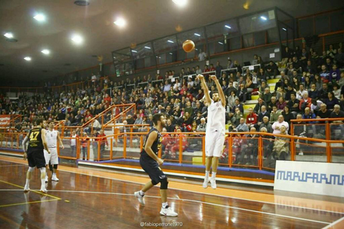 Amatori Pescara-Poderosa Montegranaro 58-60