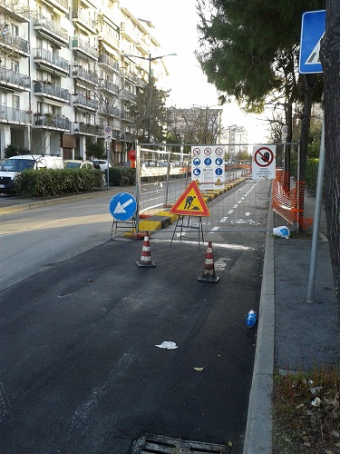 Pista ciclabile in via A. Moro (1)