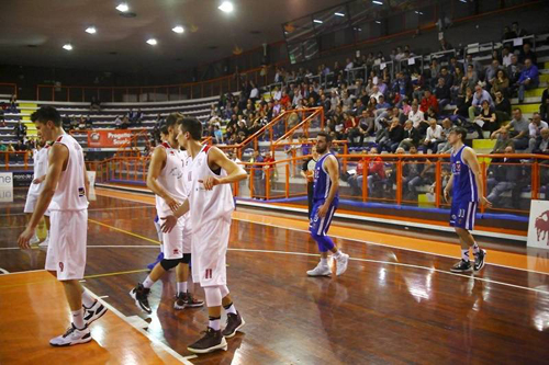 Amatori Pescara-Basket Isernia 74-42