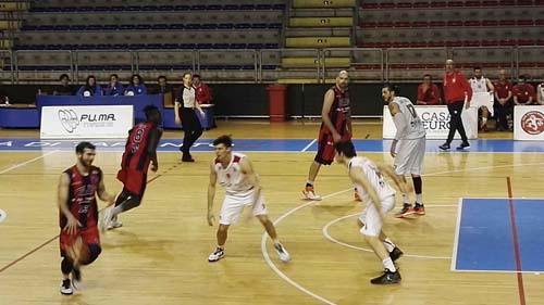 basket Taranto-Amatori Pescara 46-70