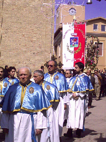 gonfalone, santo e congrega