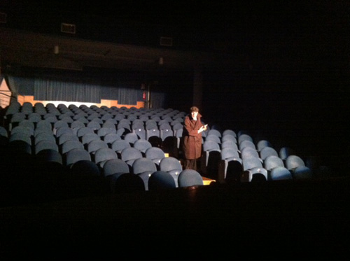 scena viaggio nel teatro