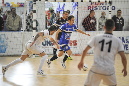 AcquaeSapone Unigross-Kaos Futsal 1-1