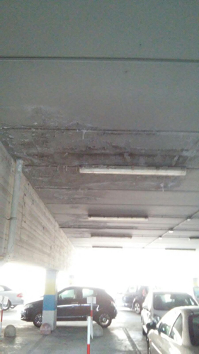 Foto elisuperficie interno con stalattiti