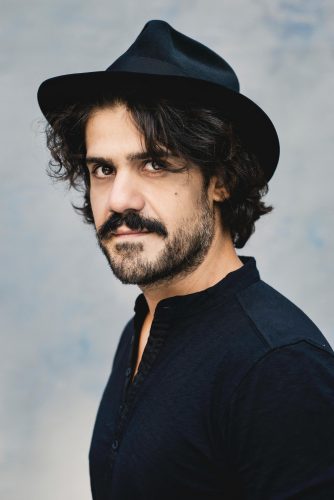 Alessandro Mannarino in Abruzzo per il concerto di Pescara l'8 aprile 2017 Mannarino