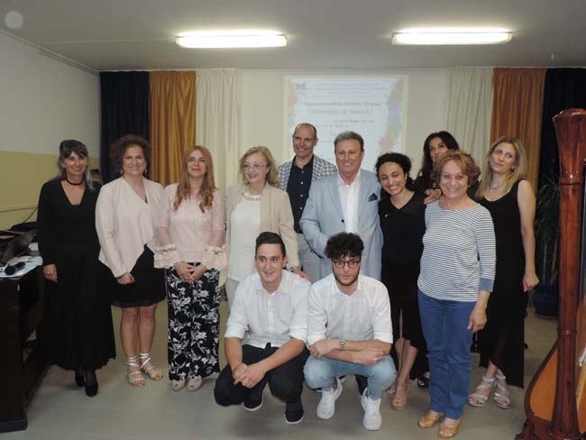 Foto di gruppo musicisti primavera in musica