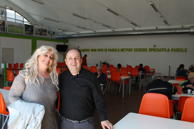 L'assessore Allegrino con don Marco Pagniello