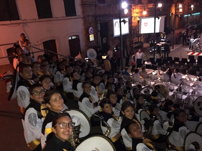 Aquilotti del Messico in Piazza Buozzi