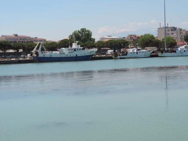 Foto fuoriuscita sfioro Madonnina