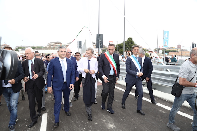 foto-15-06-17-10-05-35