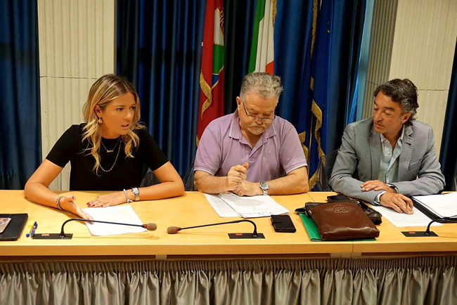 foto conferenza stampa 23 giugno