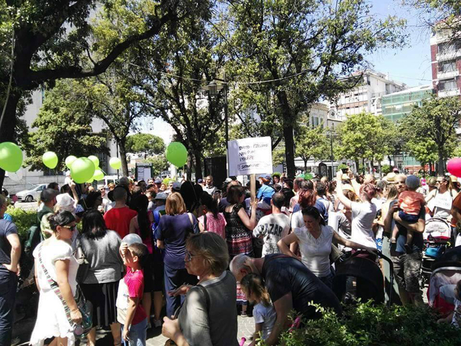 manifestazione contro vaccini