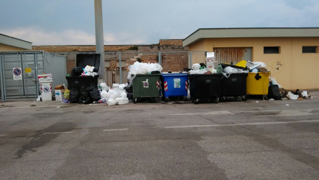 rifiuti porto Giulianova