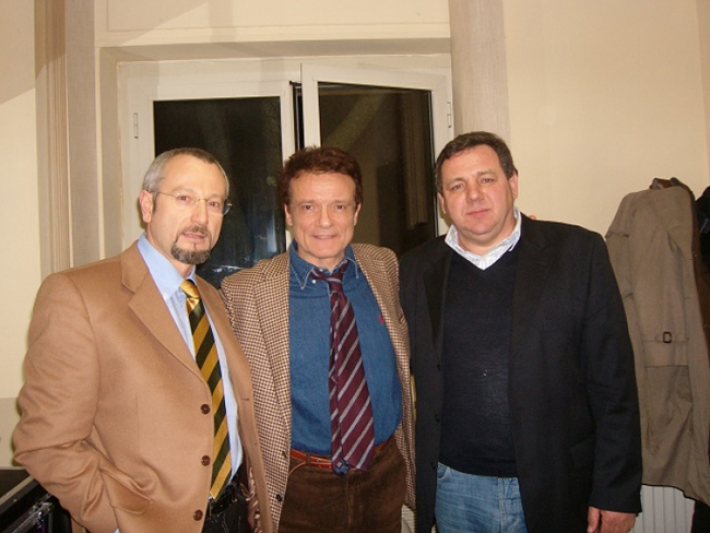 Il saluto fotografico di MASSIMO RANIERI per TONY DEL MONACO