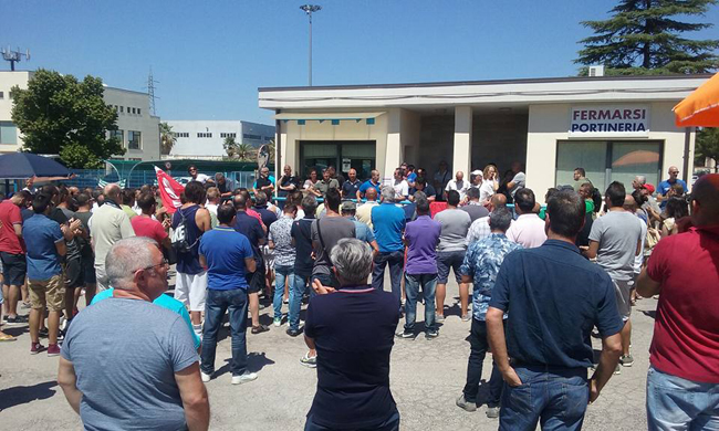 protesta lavoratori Dayco