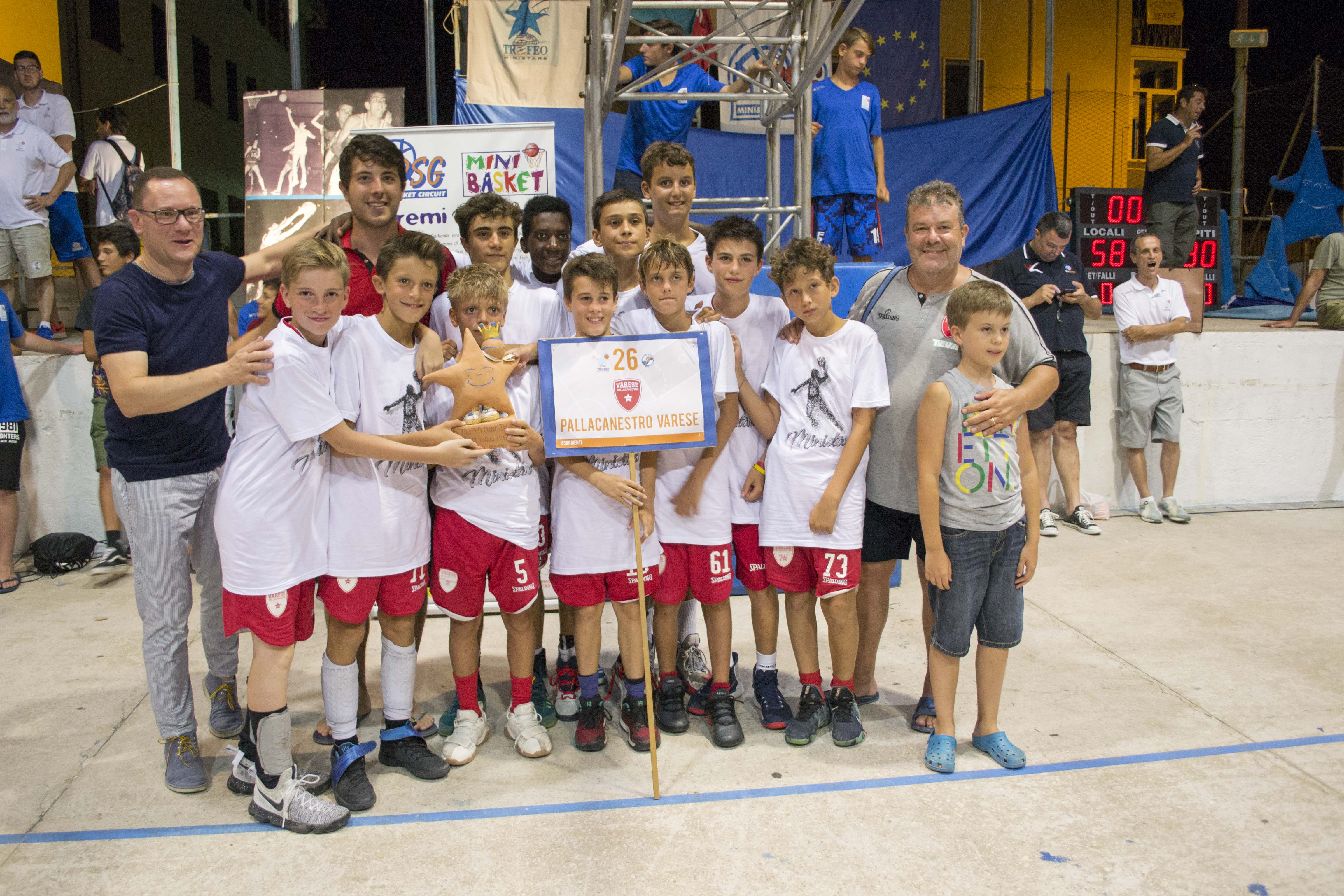 vincitori categoria esordienti - varese premiati dal sindaco sabatino di girolamo