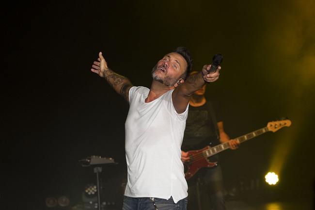 Nek strega Pescara, foto e scaletta del concerto al Teatro D'Annunzio