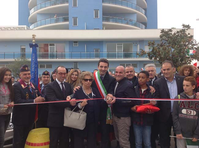 Montesilvano taglio nastro falcone